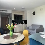 Lux Kasprowicza Z Basenem Silownia * Kolberg