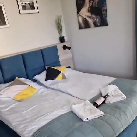 Lux Kasprowicza Z Basenem Silownia アパート コウォブジェク