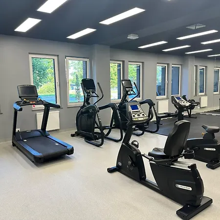 アパート Lux Kasprowicza Z Basenem Silownia コウォブジェク