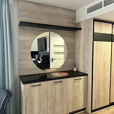 Lux Kasprowicza Z Basenem Silownia