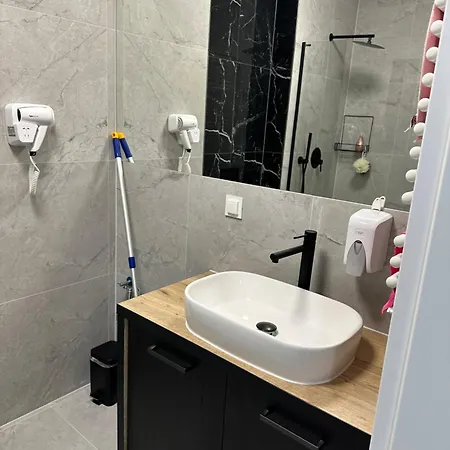 Lux Kasprowicza Z Basenem Silownia Kolobřeh