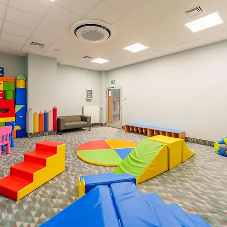 アパート Lux Kasprowicza Z Basenem Silownia コウォブジェク