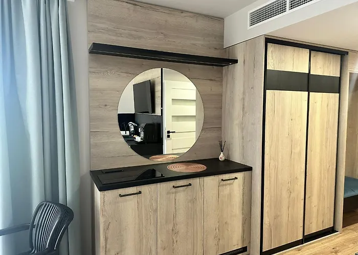 Lux Kasprowicza Z Basenem Silownia