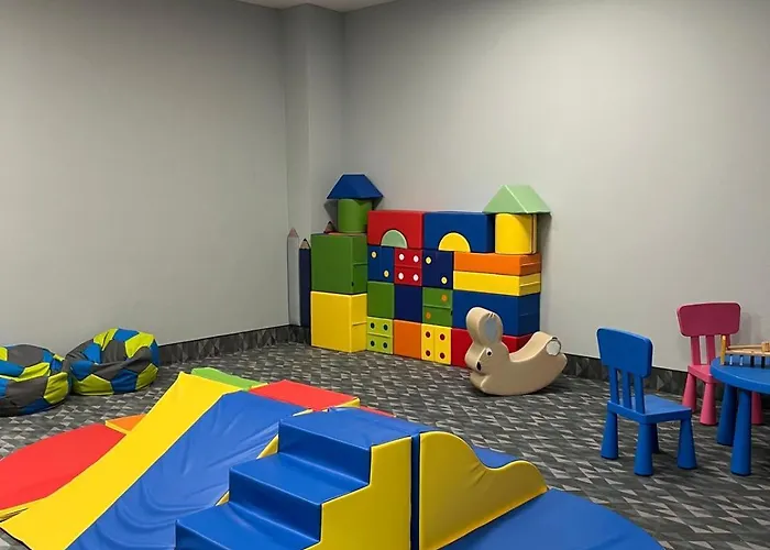 Lux Kasprowicza Z Basenem Silownia